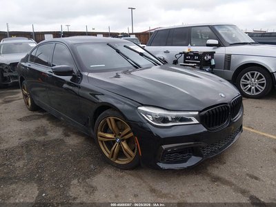 WBA7F0C32HG****** 2017 BMW 7 Series