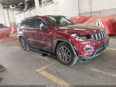 1C4RJFBG1HC****** 2017 Jeep Grand Cherokee