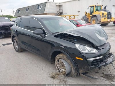 WP1AA2A25JK****** 2018 Porsche Cayenne