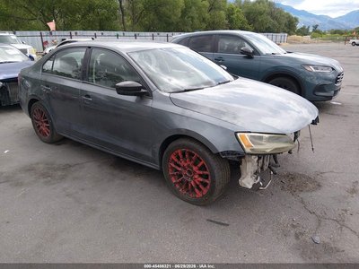 3VWD67AJ0GM****** 2016 Volkswagen Jetta