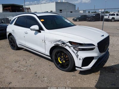 KMUMCDTC5NU****** 2022 Genesis GV70