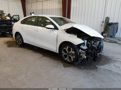 3KPF24AD4ME****** 2021 Kia Forte