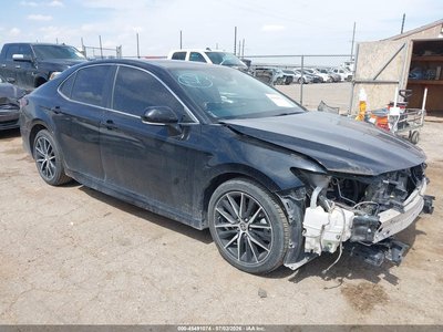 4T1T11AK1MU****** 2021 Toyota Camry