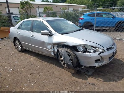 1HGCM66547A****** 2007 Honda Accord