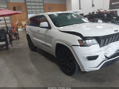 1C4RJEAG6HC****** 2017 Jeep Grand Cherokee
