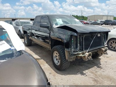 1GCVKPEC8JZ****** 2018 Chevrolet Silverado 1500