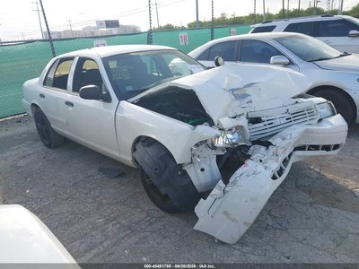 2FAFP71V68X****** 2008 Ford Crown Victoria