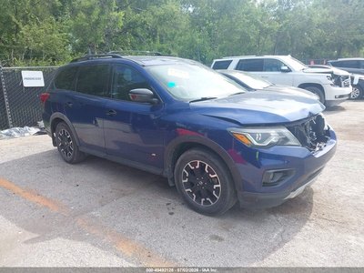 2020 Nissan Pathfinder
