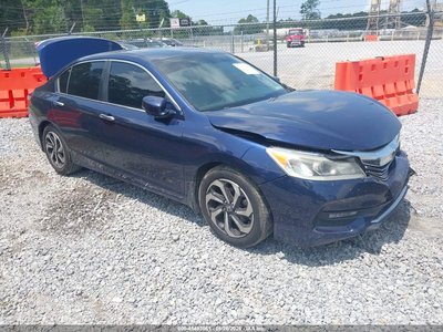 1HGCR2F8XHA****** 2017 Honda Accord