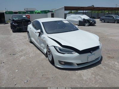 5YJSA1E28GF****** 2016 Tesla Model S