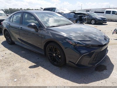 2025 Toyota Camry Hybrid