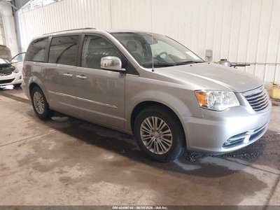 2014 Chrysler Town & Country