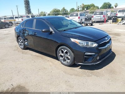 3KPF24AD8KE****** 2019 Kia Forte