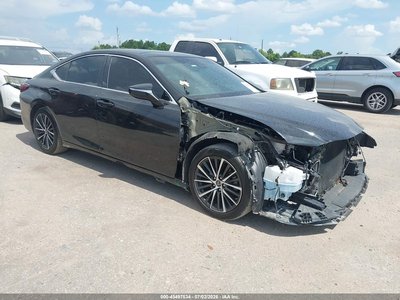 2023 Lexus ES