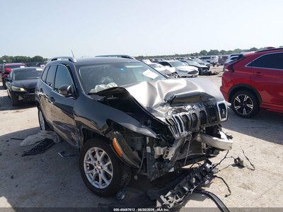 1C4PJLCB6EW****** 2014 Jeep Cherokee