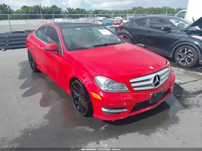 WDDGJ5HB6DF****** 2013 Mercedes-Benz C-Class