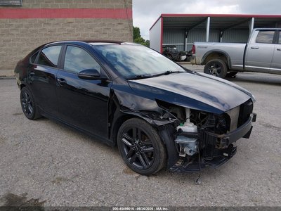 3KPF34AD2ME****** 2021 Kia Forte