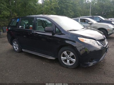 5TDZK3DC7DS****** 2013 Toyota Sienna