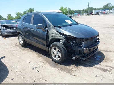 KL7CJLSB0JB****** 2018 Chevrolet Trax