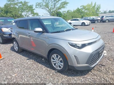 KNDJ23AU7P7****** 2023 Kia Soul