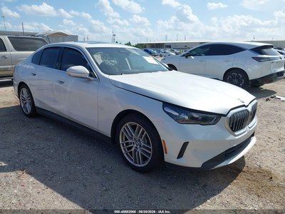 WBA43FJ05RC****** 2024 BMW 530i
