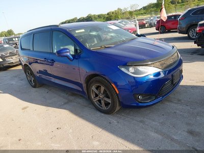 2C4RC1EG7LR****** 2020 Chrysler Pacifica