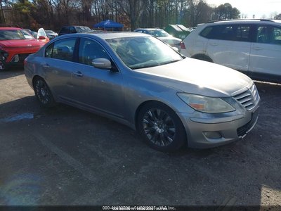 KMHGC46E79U****** 2009 Hyundai Genesis