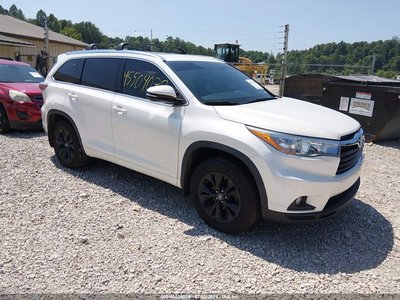 5TDJKRFH3GS****** 2016 Toyota Highlander