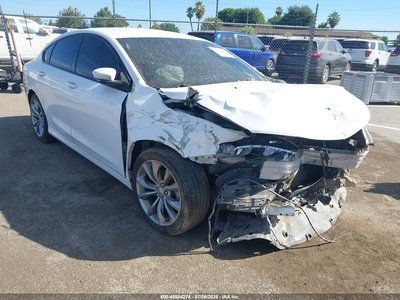 1C3CCCBBXFN****** 2015 Chrysler 200