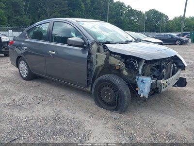 3N1CN7APXKL****** 2019 Nissan Versa