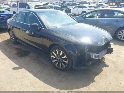 WAUABAF44NA****** Salvamento y Destrozados 2022 Audi A4 en North Hollywood