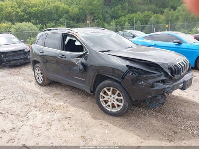 1C4PJLCB9HW****** 2017 Jeep Cherokee