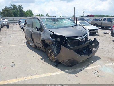 5TDYZ3DC2KS****** 2019 Toyota Sienna