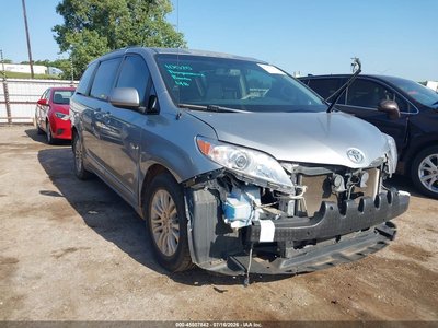 2013 Toyota Sienna
