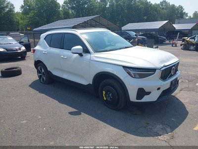YV4L12UJ0S2****** 2025 Volvo XC40