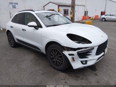 WP1AA2A58JL****** 2018 Porsche Macan