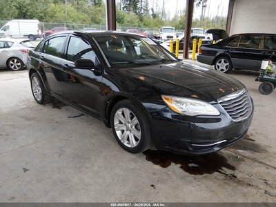 2013 Chrysler 200