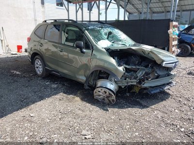 JF2SKACC0KH****** 2019 Subaru Forester