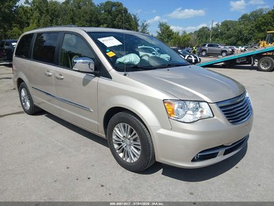 2015 Chrysler Town & Country