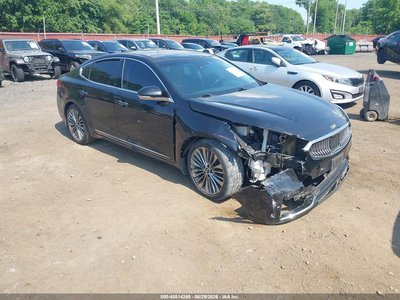 KNALC4J14J5****** 2018 Kia Cadenza