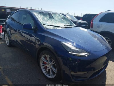 5YJYGDEE0MF****** 2021 Tesla Model Y