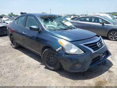 2017 Nissan Versa