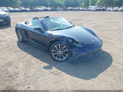 WP0CA2A86JS****** 2018 Porsche 718 Boxster