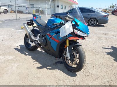 ZD4XPUA0XTS****** 2026 Aprilia RSV4