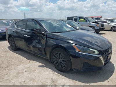 2025 Nissan Altima