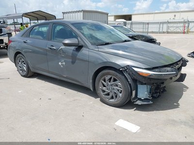 2024 Hyundai Elantra
