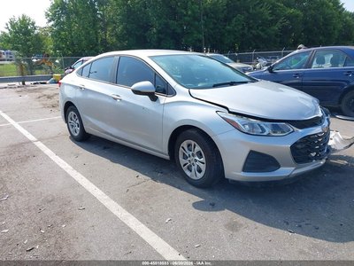 1G1BC5SM8K7****** 2019 Chevrolet Cruze