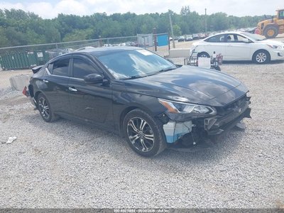 2020 Nissan Altima