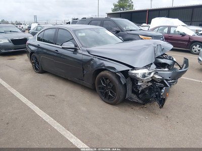 WBA8B9C59JK****** 2018 BMW 3 Series