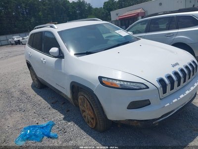 1C4PJLDB7JD****** 2018 Jeep Cherokee